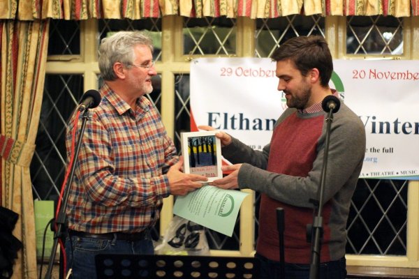 andrewdownie-receivesaward-fromcliveefford